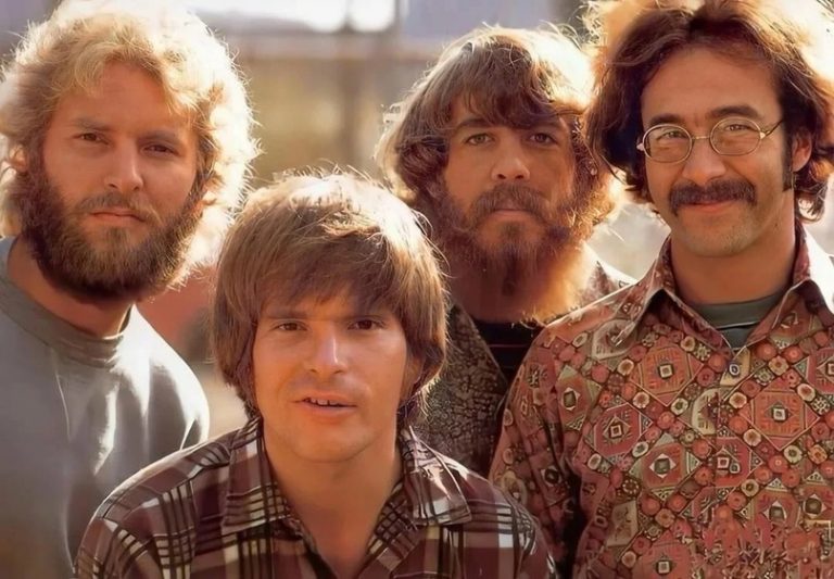 Creedence Clearwater Revival - Don't Look Now - Oldies but Goodies